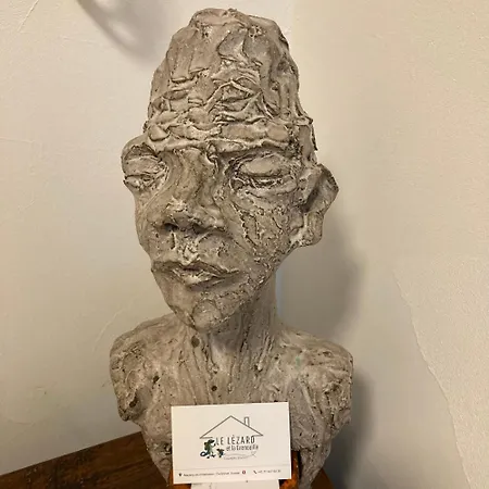 Le Lezard Et La Grenouille فندق مبيت وإفطار اوفروناز