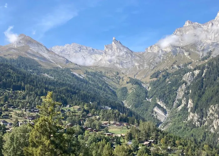 Alojamento de Acomodação e Pequeno-almoço Le Lezard Et La Grenouille Ovronnaz