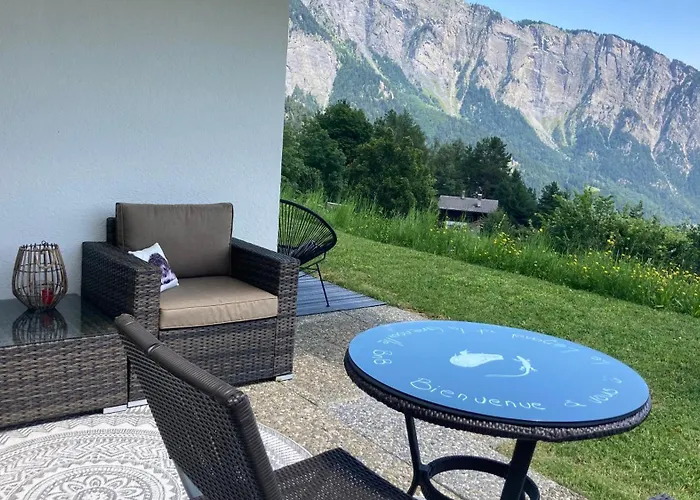 Le Lezard Et La Grenouille 3*