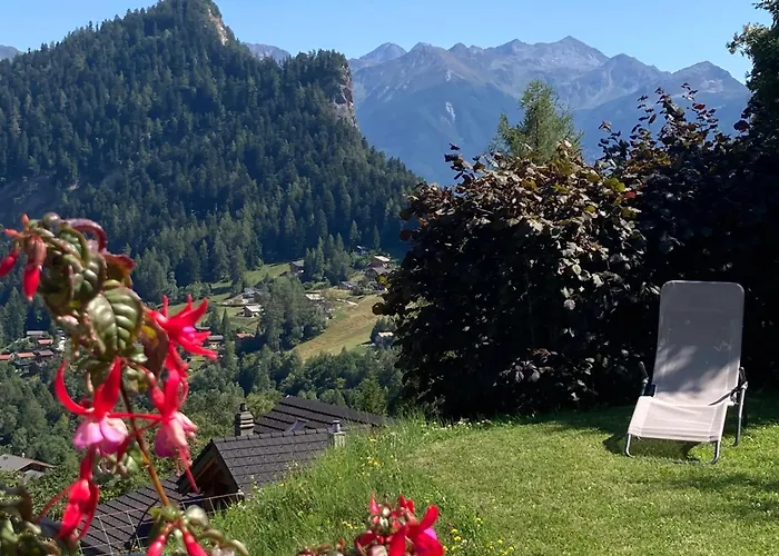 Le Lezard Et La Grenouille 3*