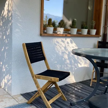 Le Lezard Et La Grenouille Bed & Breakfast