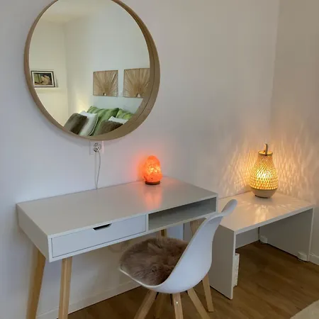 Le Lezard Et La Grenouille 3*