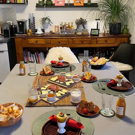 Le Lezard Et La Grenouille Bed and Breakfast